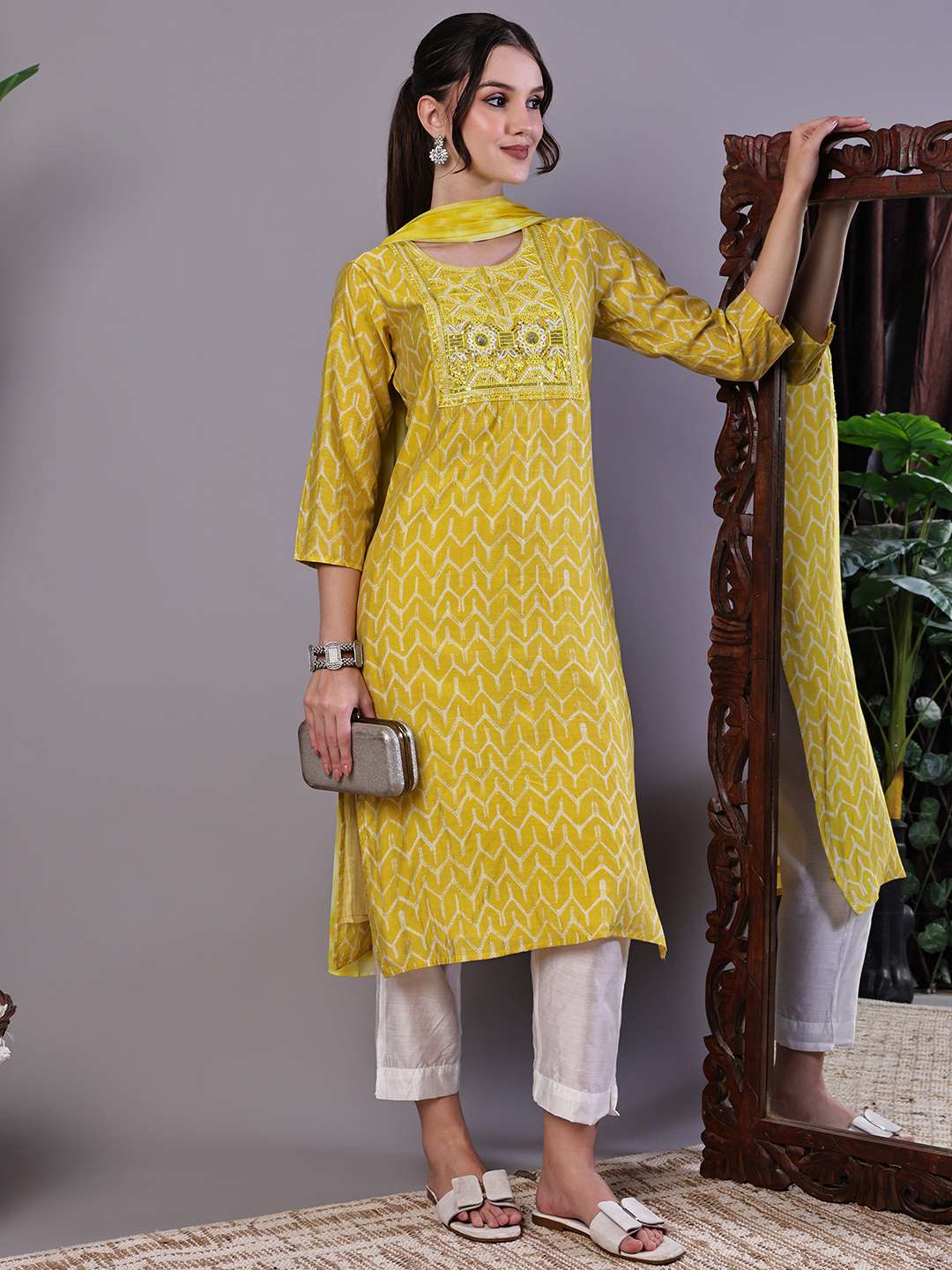 Women's Mustard Yellow Chevron Print Chanderi Kurta Set with Mirror Work Suit Sets - Image 4
